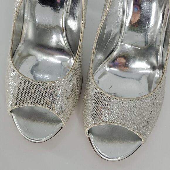 Worthington 6M silver glitter lucite heals, - Picture 2 of 10